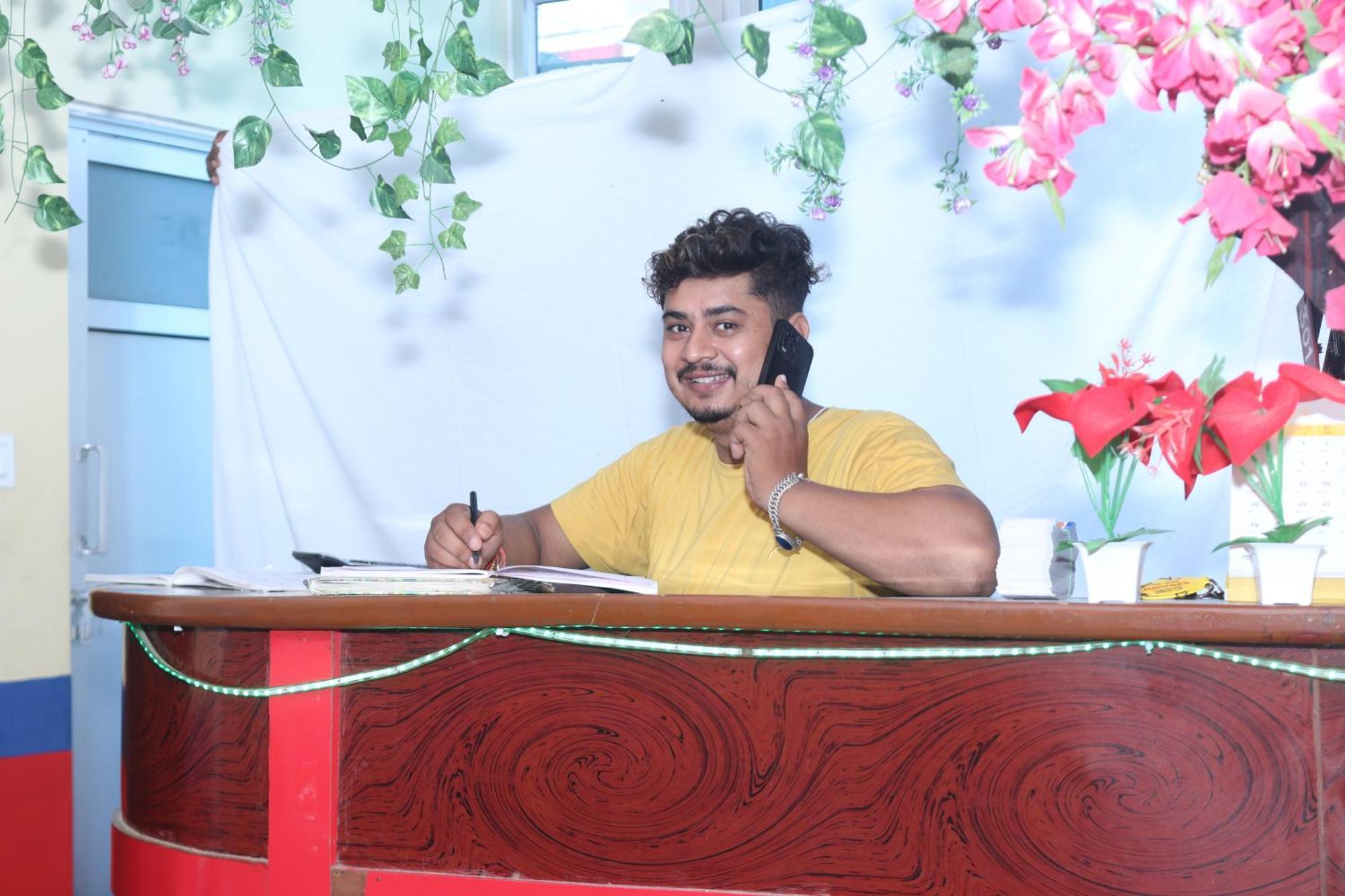 רומינדיי Punjabi Dhaba Lodge & Restaurant מראה חיצוני תמונה