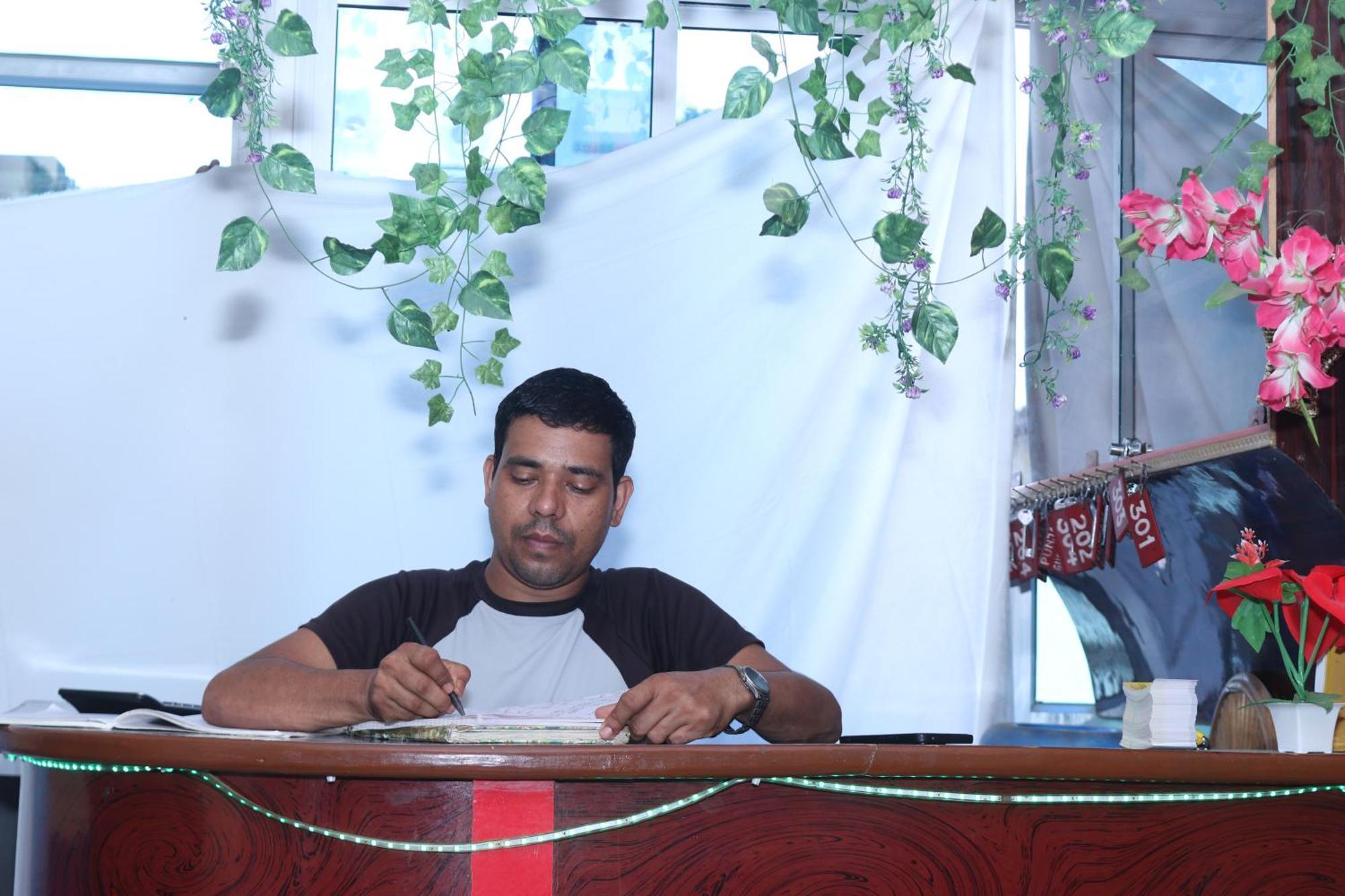 רומינדיי Punjabi Dhaba Lodge & Restaurant מראה חיצוני תמונה